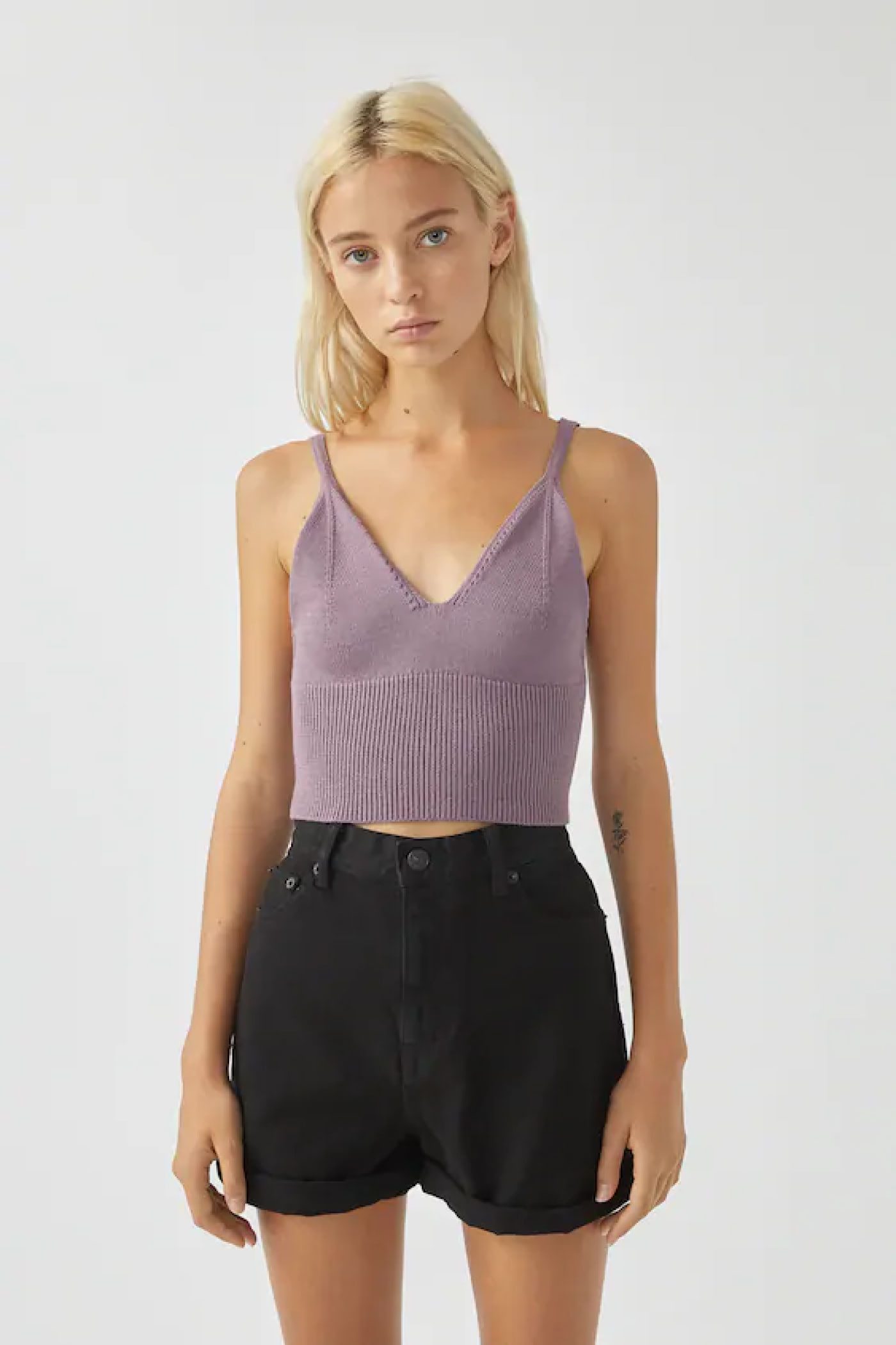 Contemporary Lavender Ribbed Knit Crop Tank Top with V-Neckline