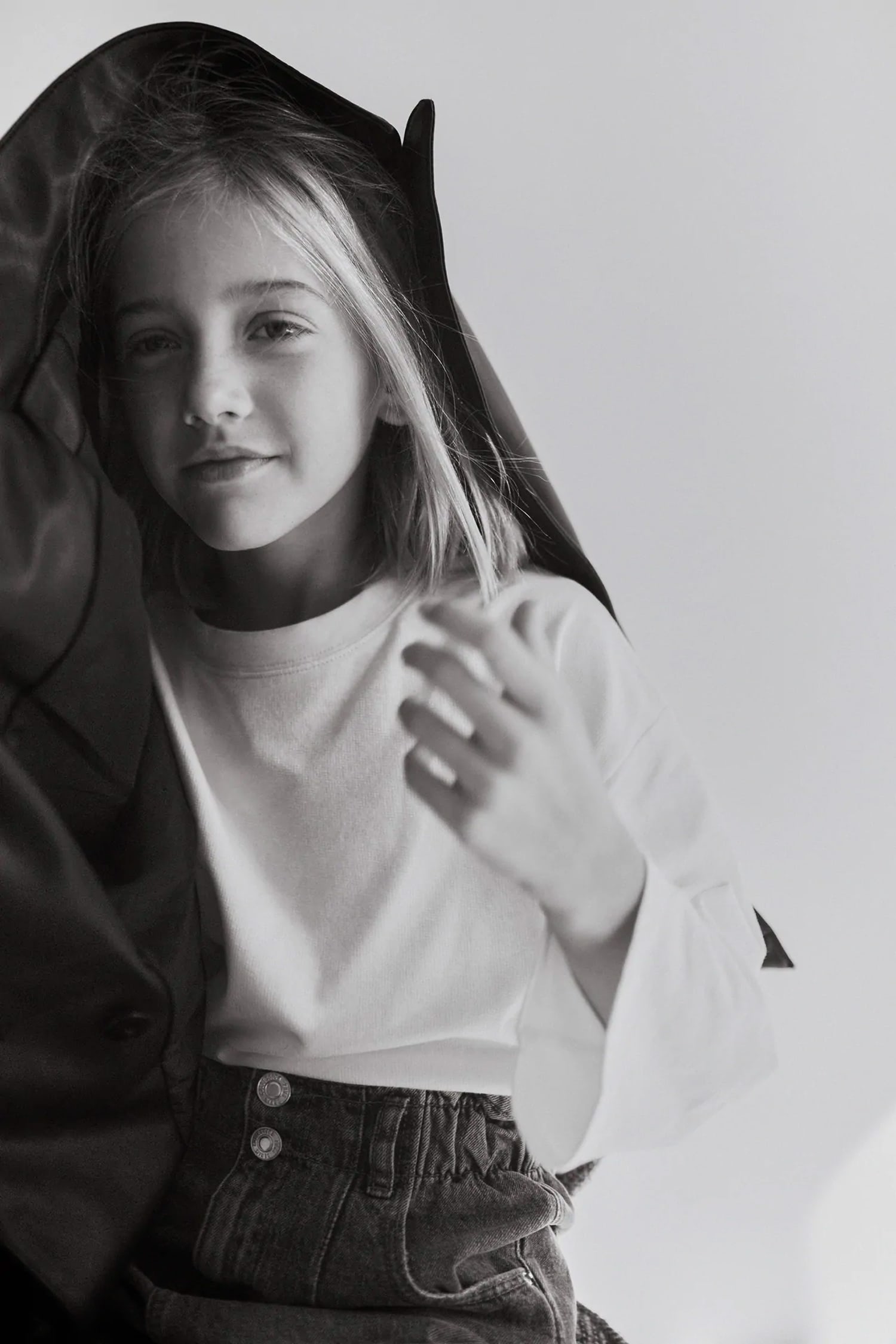 Contemporary Minimalist Oversized Hoodie with Black Cotton Fabric